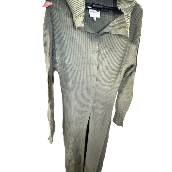 Pink Rose ribbed button-down sweater dress-olive green size S (brand new no tag) - Picture 2 of 3